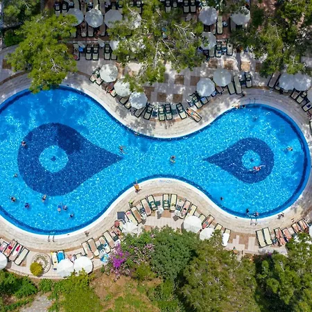 Курортный комплекс Utopia World 5*