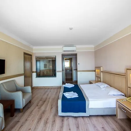 Курортный комплекс Utopia World 5*